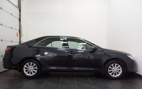 Toyota Camry, 2017 год, 1 825 000 рублей, 4 фотография
