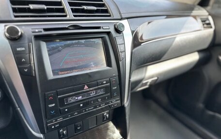 Toyota Camry, 2017 год, 1 825 000 рублей, 6 фотография