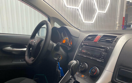Toyota Auris II, 2011 год, 1 150 000 рублей, 23 фотография