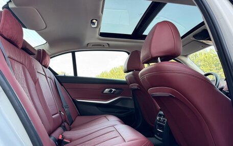 BMW 3 серия, 2023 год, 2 850 000 рублей, 14 фотография