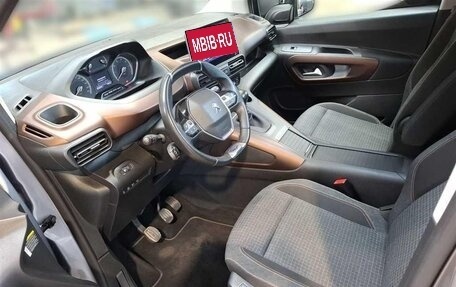 Peugeot Rifter I, 2023 год, 3 230 000 рублей, 5 фотография