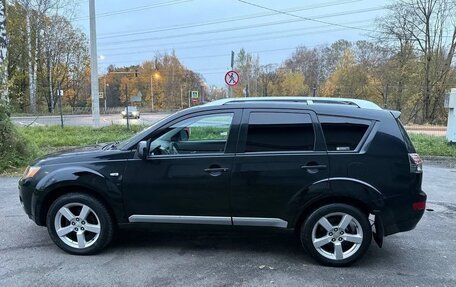 Mitsubishi Outlander III рестайлинг 3, 2007 год, 759 999 рублей, 2 фотография