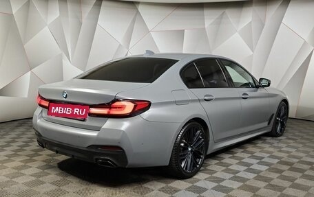 BMW 5 серия, 2022 год, 5 380 000 рублей, 2 фотография