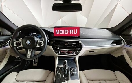 BMW 5 серия, 2022 год, 5 380 000 рублей, 11 фотография