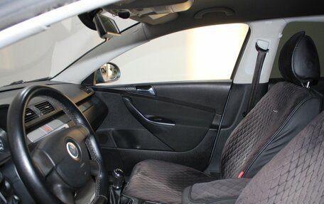 Volkswagen Passat B6, 2006 год, 639 900 рублей, 10 фотография