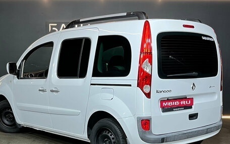 Renault Kangoo II рестайлинг, 2011 год, 679 000 рублей, 4 фотография