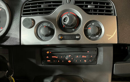 Renault Kangoo II рестайлинг, 2011 год, 679 000 рублей, 11 фотография