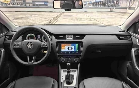 Skoda Octavia, 2022 год, 1 500 000 рублей, 7 фотография