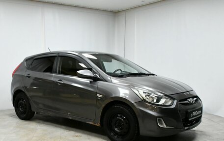 Hyundai Solaris II рестайлинг, 2012 год, 647 000 рублей, 3 фотография