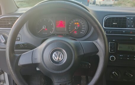 Volkswagen Polo VI (EU Market), 2011 год, 630 000 рублей, 10 фотография