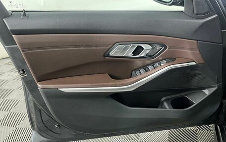 BMW 3 серия, 2021 год, 3 990 000 рублей, 9 фотография