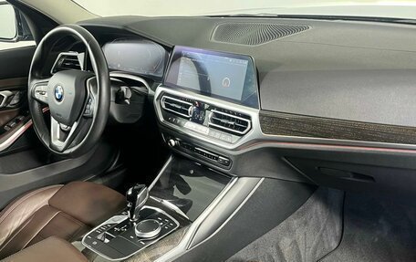 BMW 3 серия, 2021 год, 3 990 000 рублей, 14 фотография