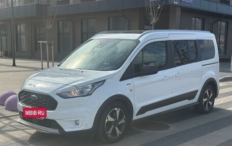Ford Tourneo Connect II рестайлинг, 2021 год, 2 850 000 рублей, 2 фотография