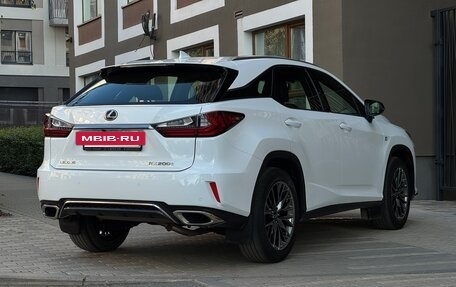 Lexus RX IV рестайлинг, 2017 год, 4 300 000 рублей, 4 фотография