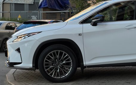 Lexus RX IV рестайлинг, 2017 год, 4 300 000 рублей, 8 фотография