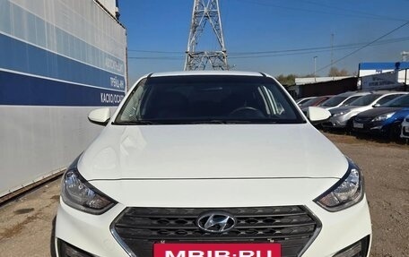 Hyundai Solaris II рестайлинг, 2018 год, 1 450 000 рублей, 2 фотография