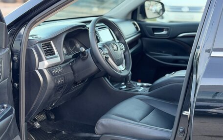 Toyota Highlander III, 2015 год, 2 750 000 рублей, 8 фотография