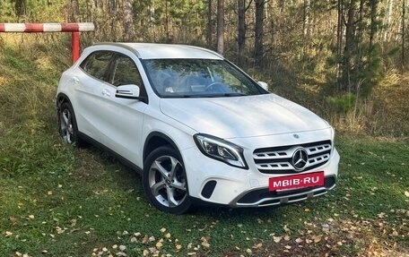 Mercedes-Benz GLA, 2019 год, 2 350 000 рублей, 4 фотография