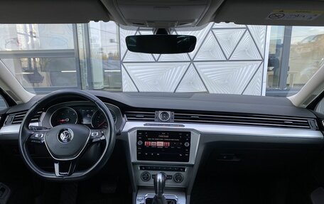 Volkswagen Passat B8 рестайлинг, 2018 год, 1 899 000 рублей, 12 фотография