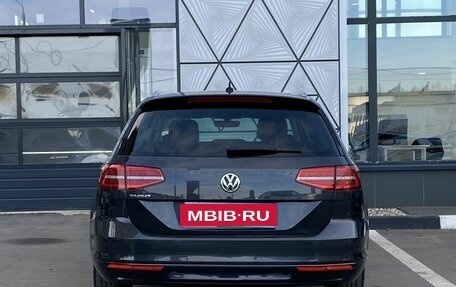 Volkswagen Passat B8 рестайлинг, 2018 год, 1 899 000 рублей, 6 фотография