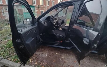 Renault Logan I, 2011 год, 165 000 рублей, 2 фотография