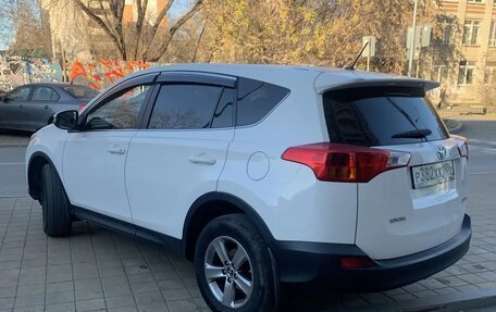 Toyota RAV4, 2014 год, 1 850 000 рублей, 4 фотография