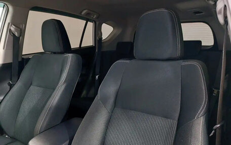 Toyota RAV4, 2014 год, 1 850 000 рублей, 14 фотография