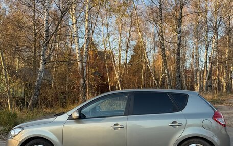 KIA cee'd I рестайлинг, 2010 год, 660 000 рублей, 2 фотография