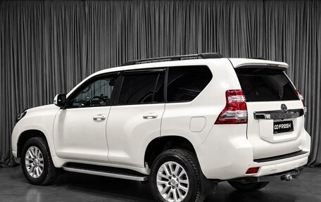 Toyota Land Cruiser Prado 150 рестайлинг, 2014 год, 3 649 000 рублей, 2 фотография
