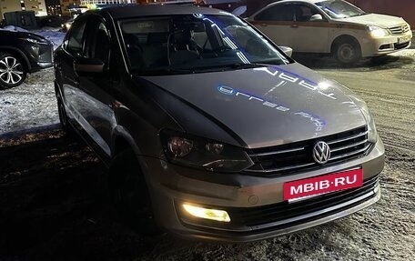 Volkswagen Polo VI (EU Market), 2016 год, 950 000 рублей, 2 фотография