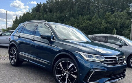 Volkswagen Tiguan II, 2023 год, 3 500 000 рублей, 3 фотография
