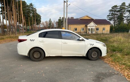 KIA Rio IV, 2018 год, 590 000 рублей, 4 фотография