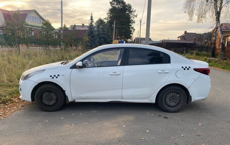 KIA Rio IV, 2018 год, 590 000 рублей, 2 фотография