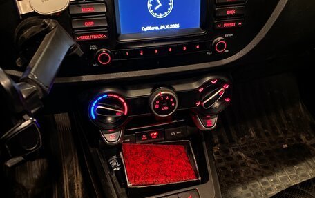 KIA Rio IV, 2018 год, 590 000 рублей, 6 фотография