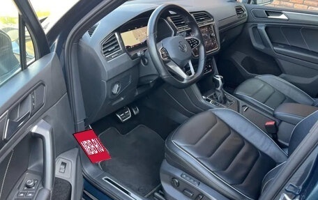 Volkswagen Tiguan II, 2023 год, 3 500 000 рублей, 10 фотография