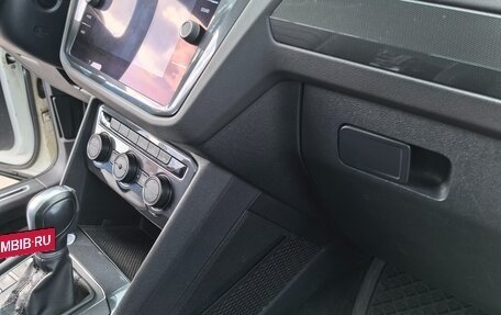 Volkswagen Tiguan II, 2018 год, 2 650 000 рублей, 14 фотография