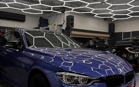 BMW 3 серия, 2018 год, 2 250 000 рублей, 2 фотография