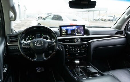Lexus LX III, 2017 год, 9 500 000 рублей, 11 фотография