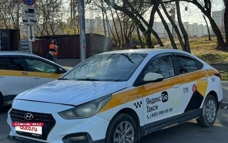 Hyundai Solaris II рестайлинг, 2019 год, 560 000 рублей, 4 фотография