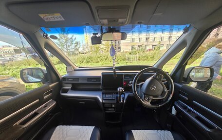 Honda Stepwgn IV рестайлинг, 2019 год, 2 200 000 рублей, 6 фотография