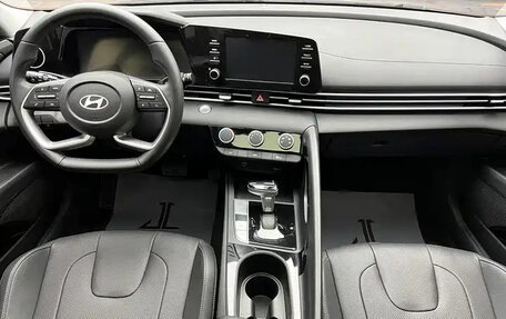Hyundai Elantra, 2022 год, 1 725 000 рублей, 9 фотография