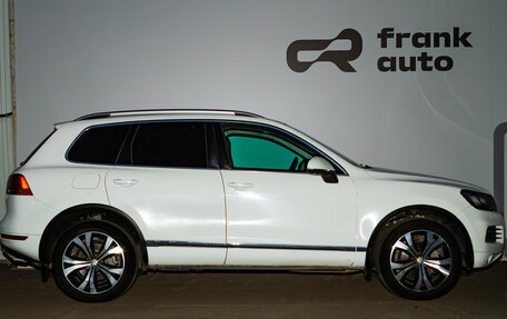 Volkswagen Touareg III, 2014 год, 1 950 000 рублей, 3 фотография
