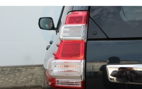 Toyota Land Cruiser Prado 150 рестайлинг, 2015 год, 3 390 000 рублей, 9 фотография