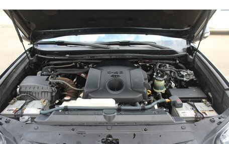 Toyota Land Cruiser Prado 150 рестайлинг, 2015 год, 3 390 000 рублей, 15 фотография