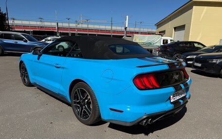 Ford Mustang VI рестайлинг, 2018 год, 2 290 000 рублей, 16 фотография