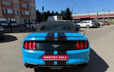 Ford Mustang VI рестайлинг, 2018 год, 2 290 000 рублей, 17 фотография