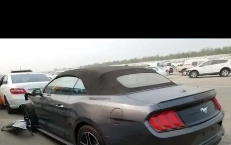 Ford Mustang VI рестайлинг, 2018 год, 2 290 000 рублей, 35 фотография