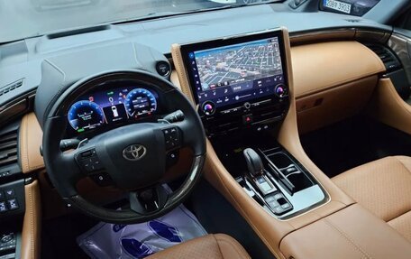 Toyota Alphard, 2025 год, 11 700 000 рублей, 4 фотография