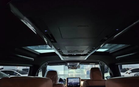 Toyota Alphard, 2025 год, 11 700 000 рублей, 15 фотография