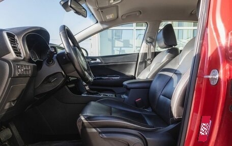 KIA Sportage IV рестайлинг, 2020 год, 1 850 000 рублей, 12 фотография